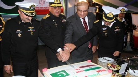 Pakistanlı komutan'dan İran deniz güçlerinin rolüne vurgu