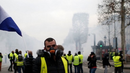 «جلیقه زردها» برای دهمین هفته در فرانسه به خیابان ها آمدند