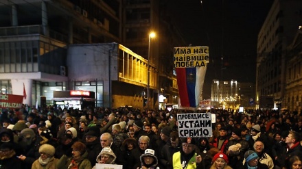 Protestat në Serbi në javën e 13-të, në Podgoricë e 4-a javë radhazi