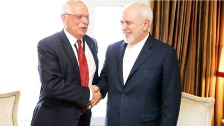 Video: Zarif se reúne con su par español en India