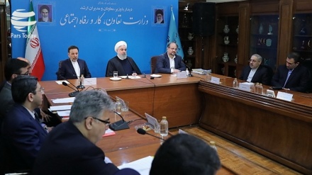 Prezdent Ruhani de ko və sosyal rifoh vazorətxonə vəzir muavin iyən mudiron vindemon