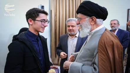 ԻԻՀ առաջնորդը բարձր է սիոնիստ շախմատիստի հետ խաղից հրաժարվելու՝ Իրանի ազգային հավաքականի պատանի շախմատիստի քայլը