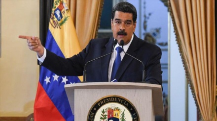 Maduro: Trump no ayuda a nadie, sino que manda cohetes y misiles+Video