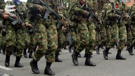 Maduro amenaza a Colombia con 'derrota aplastante'