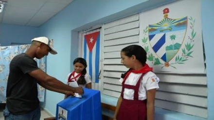 Cuba inicia votación de referendo popular para ratificar nueva Constitución