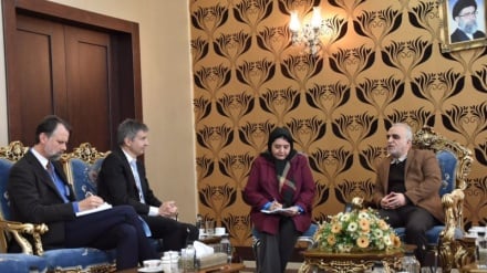 イランとスイスが経済協力に向けて協議