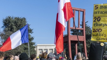 Gilet gialli davanti all'ONU di Ginevra
