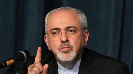 イラン外相、米大統領に反応、「イラン人は発展の40周年を祝う」