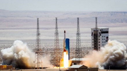 イラン人工衛星「ドゥースティー」が地球周回軌道に