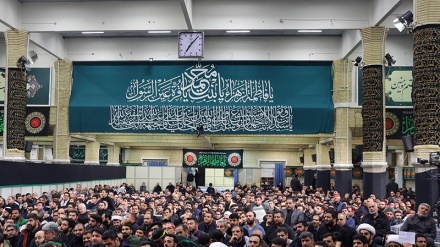 De Yolə Rəhbəri iştiroki Həzrəte Fatimə(s) əzodorəti iminə şəv