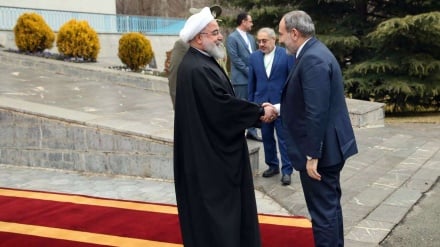 Penyambutan PM Armenia di Istana Sa'dabad Tehran