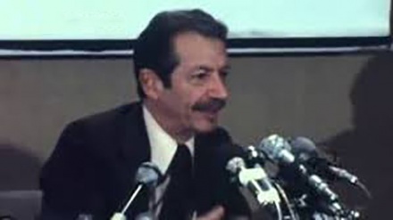 歴史の一頁；イラン暦バフマン月１５日