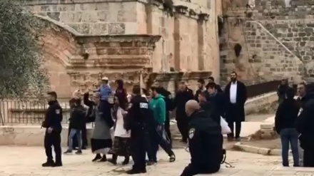 Puluhan Pemukim Zionis Masuk ke Kompleks Masjid al-Aqsa