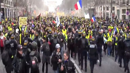 “Chalecos amarillos” siguen sus manifestaciones en toda Francia+Video