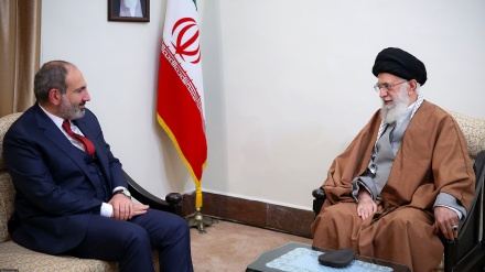 イラン最高指導者が、アルメニア首相と会談