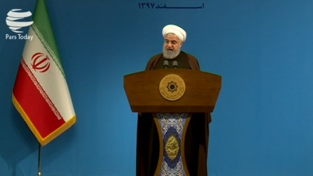 Rouhani: Kwa azma, taifa la Iran litaweza kuvuka vikwazo 