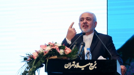 Zarif: Paqja arrihet me solidarizim dhe jo me hegjemonizëm