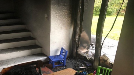 Rumah Ketua Dewan Nasional Perancis Dibakar