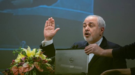 イラン外相、「我々は、自国の治安を国民によって内部から確保」