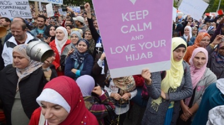 Waislamu Canada walaani matamshi ya waziri wa elimu wa Quebec ya kupiga vita Hijabu 