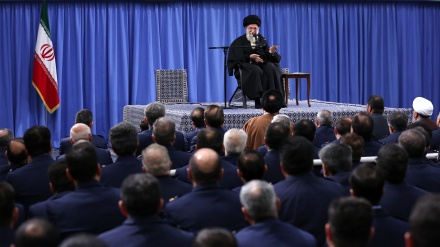 Ayatullah Khamenei: Rezim AS, Simbol Kekerasan dan Pengobar Perang