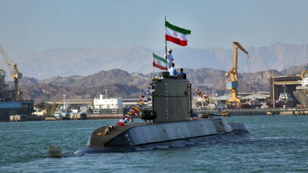 প্রথমবারের মতো ক্রুজ ক্ষেপণাস্ত্রে সজ্জিত সাবমেরিন উন্মোচন করল ইরান