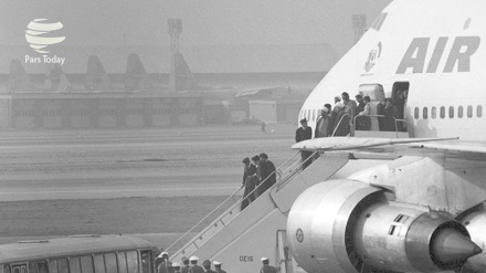12 Bahman, aniversario de regreso de Imam Jomeini a Irán(Video+fotos)