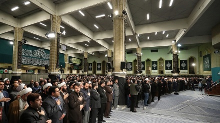 Ceremonia del luto por aniversario del martirio de Hazrat Fatima con participación de Líder de R.I.I.(fotos)