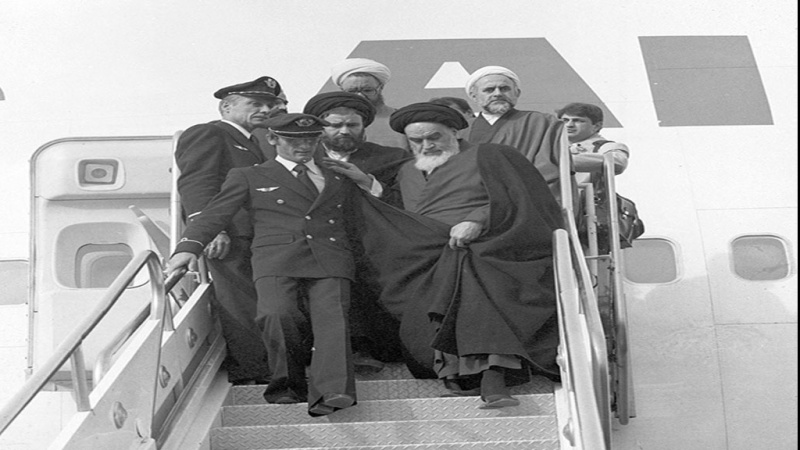 Imam Khomeini, Kiongozi Kipenzi 