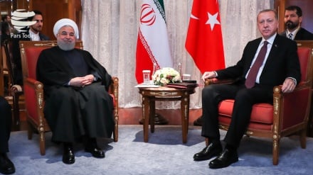 روحانی :تروریسم از مهمترین معضلات منطقه و نیازمند مبارزه همگانی است