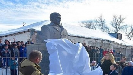 Gürcistan'daki Azeriler protesto eylemi düzenledi