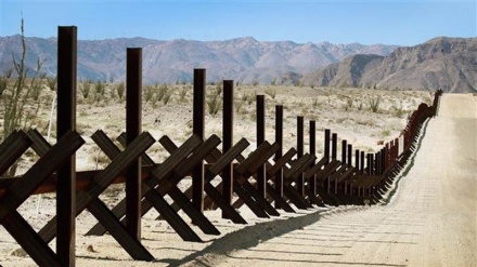 US congressional leaders nearing $2bn border wall deal: Report