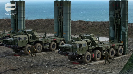 Кремль: Эрон С-400 зенит-ракета комплексларини сотиб олишни таклиф қилган деган иддаолар асоссиздир