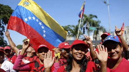 Manifestazione pro Maduro a Caracas