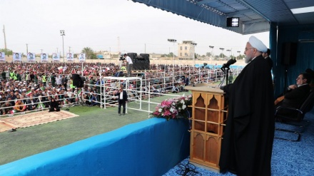 イラン大統領、「イランは各国との親密な同胞関係を追求」