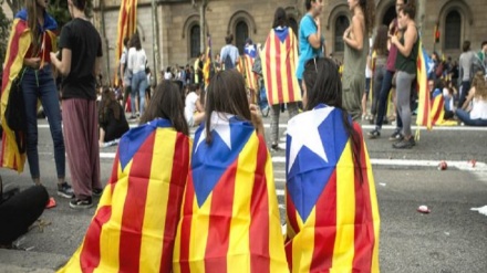 Estudiantes univesitarios de Cataluña se unen a la huelga general 