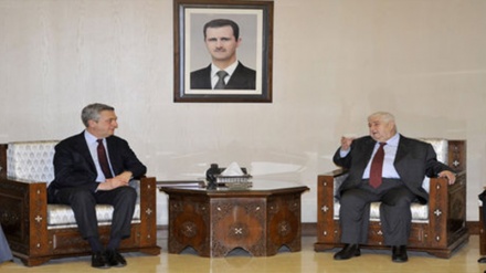 IKRK-Präsident spricht mit  Syriens Außenminister über humanitäre Hilfe für Not leidende  Menschen in Syrien 
