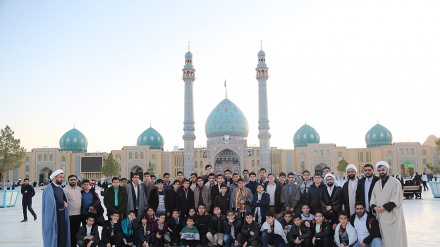 Program Pendidikan dan Pelatihan Uswah di Qom