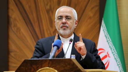 Zarif paralajmëron vjedhjen e tokave arabe