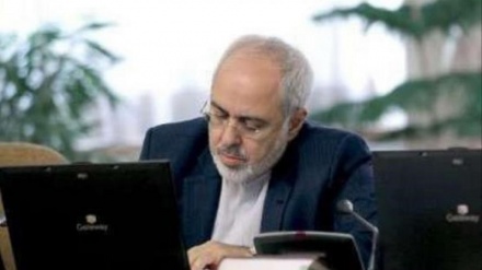 Zarif: bütindünýä köpçüligi Amerikanyň Eýrana garşy lukmançylyk gadaganlyklaryny ýazgarmalydyr