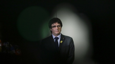 Puigdemont tendrá que jurar la Constitución en Madrid si es elegido eurodiputado