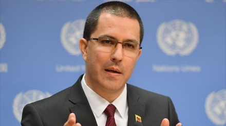 Venezuela denuncia “injerencia guerrerista” de Europa y EEUU