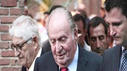 Izquierda Unida y PCE estudian ampliar querella contra Rey emérito