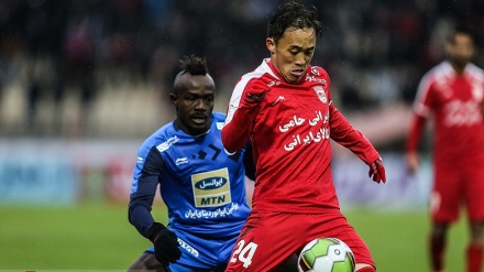 イラン・トラクトルサーズィー・サッカークラブの日本人選手が負傷