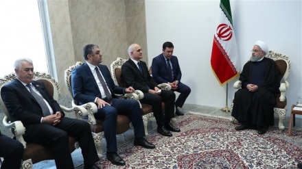 Rohani: Irán da la bienvendia a estrechar cooperación con Azerbaiyán