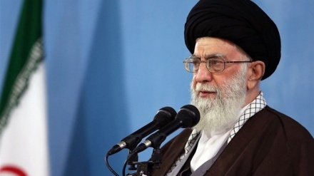 Lideri suprem i Revolucionit Islamik të Iranit jep mesazh me rastin e përmbytjeve në Shiraz