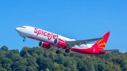 Avionët Boeing 737 ndalin fluturimet në shumë vende të botës