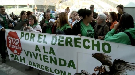 Manifestantes piden en Barcelona fin a burbuja inmobiliaria