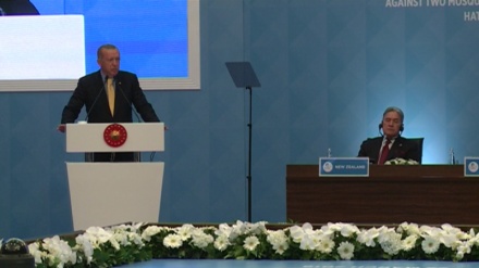 Erdogan insta a combatir el odio al islam