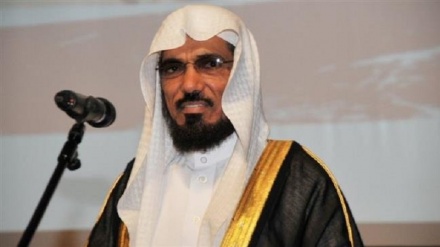 Saudi prosecutors bring jailed moderate Sunni preacher to secret trial: Report